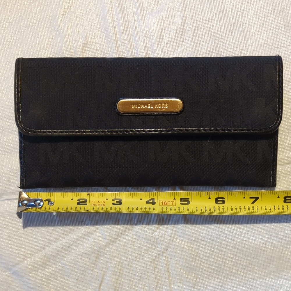 Michael Kors Black Monogram Tote and Wallet - Picture 10 of 11